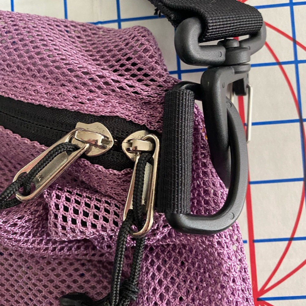😈💜 Authentic SS16 Supreme Mesh Pastel Purple Duffle Bag 💜😈 - Picture 4 of 15